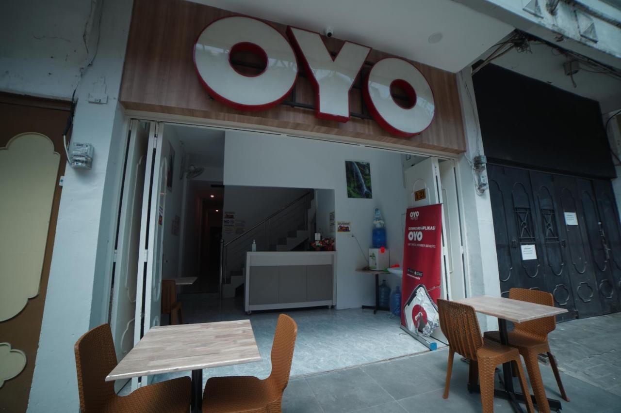 Oyo 90830 Multatuli Guest House 메단 외부 사진