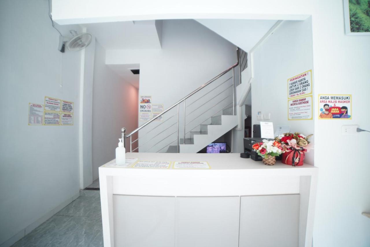 Oyo 90830 Multatuli Guest House 메단 외부 사진
