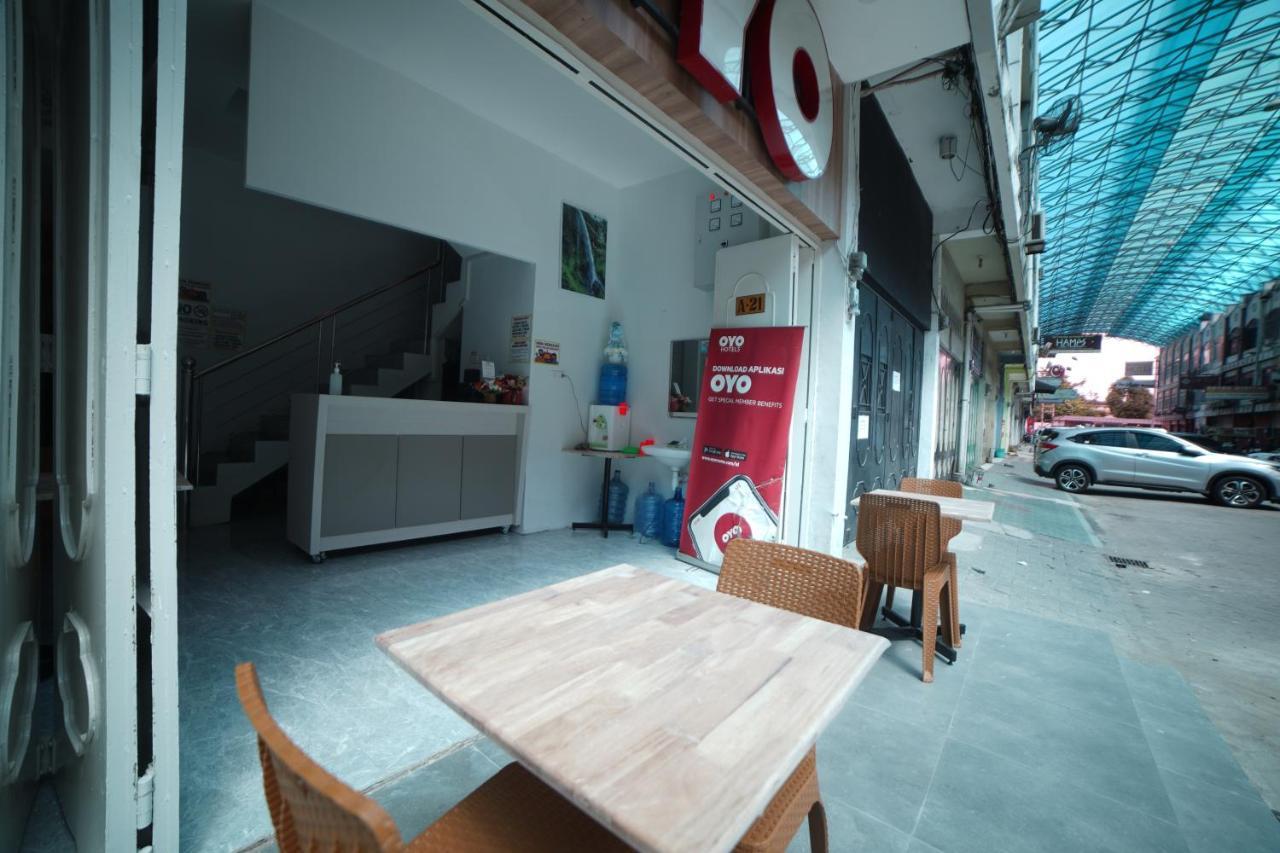 Oyo 90830 Multatuli Guest House 메단 외부 사진