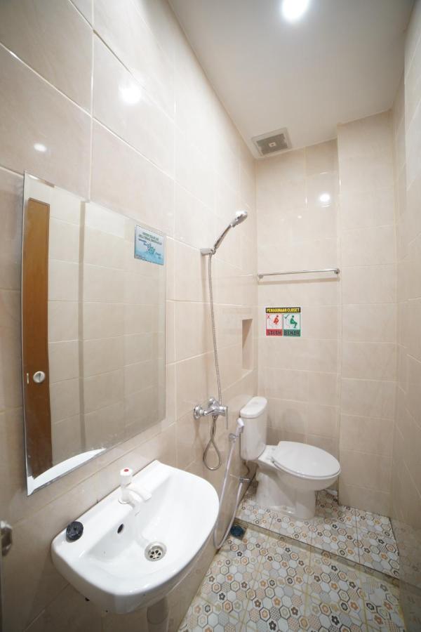 Oyo 90830 Multatuli Guest House 메단 외부 사진