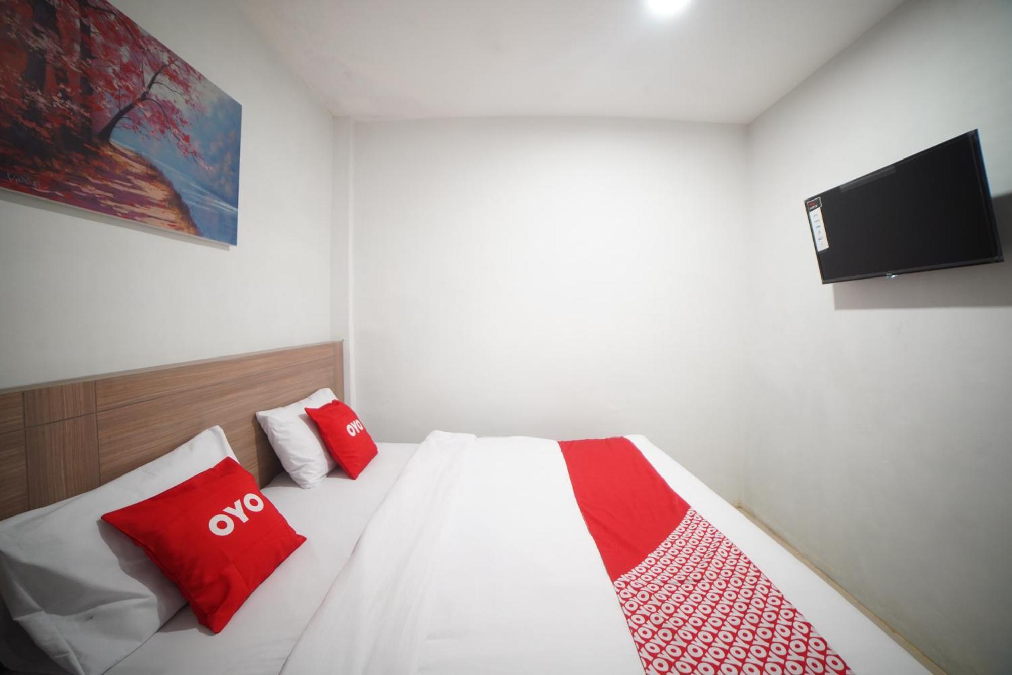 Oyo 90830 Multatuli Guest House 메단 외부 사진